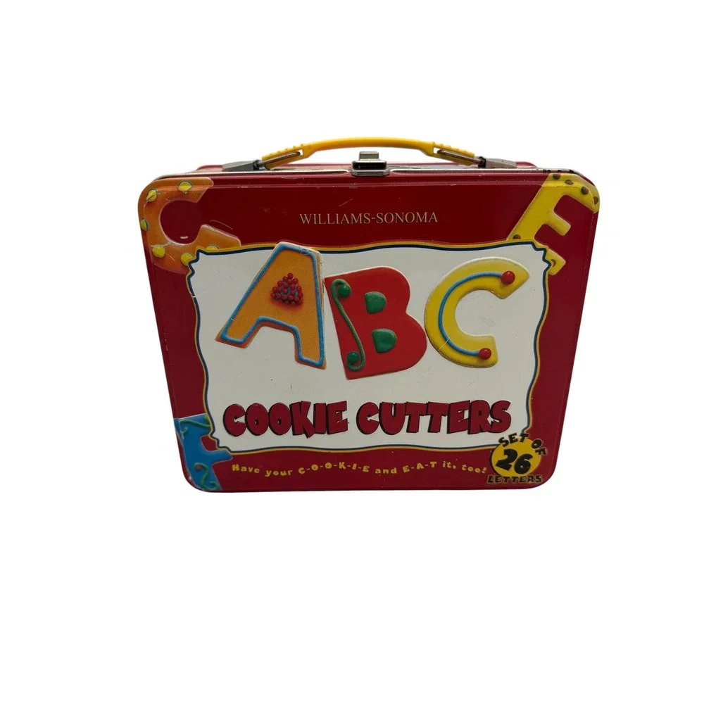Williams-Sonoma ABC Cookie Cutters Set of 26 Alphabet Letters in Red‎ Metal Tin